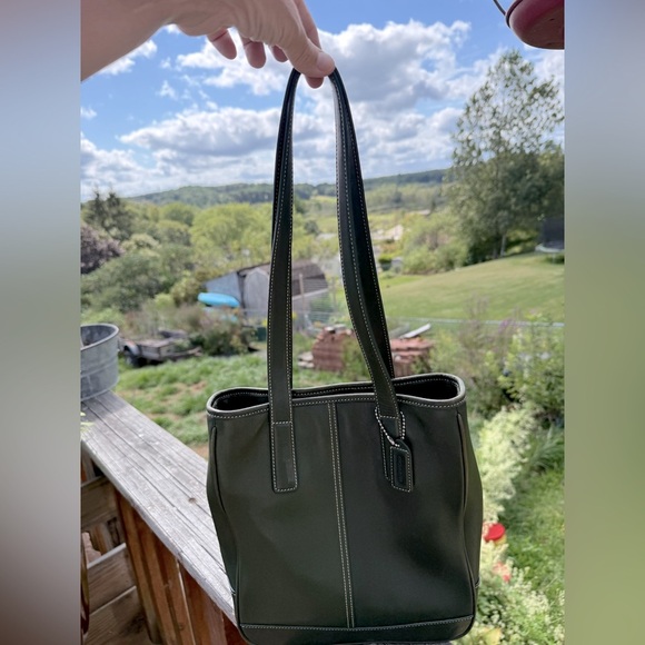 Coach Hampton Lunch Tote Handbag Bottle Green 2002 Leather 7776 Hangtag - Picture 1 of 9